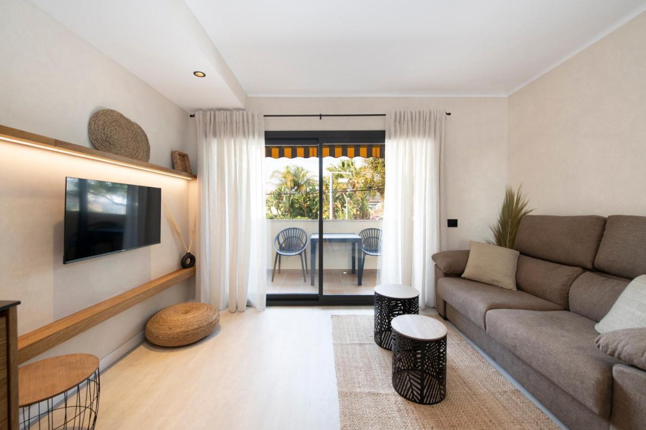 Apartamentos Marplana Кастельдефельс Экстерьер фото